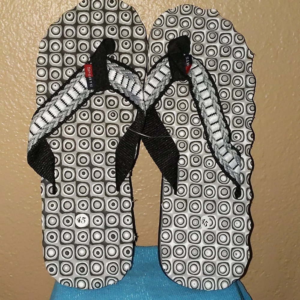 .. Sports sandles